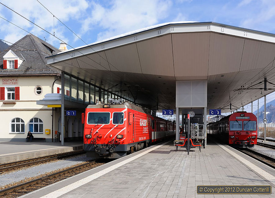 main photo
