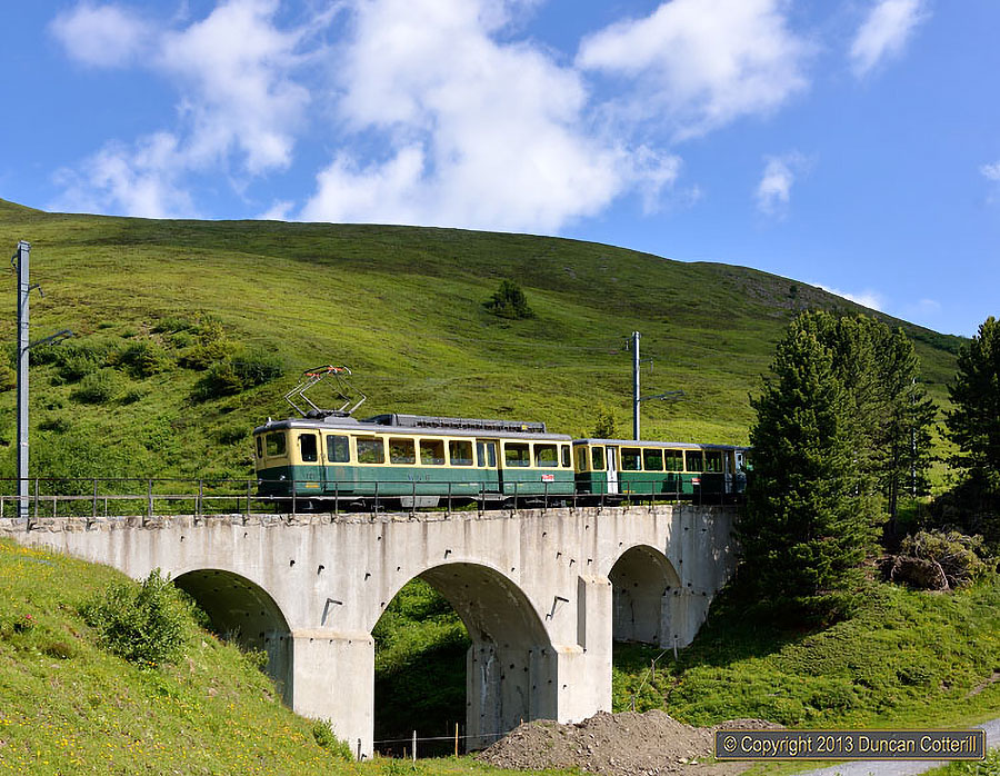 main photo