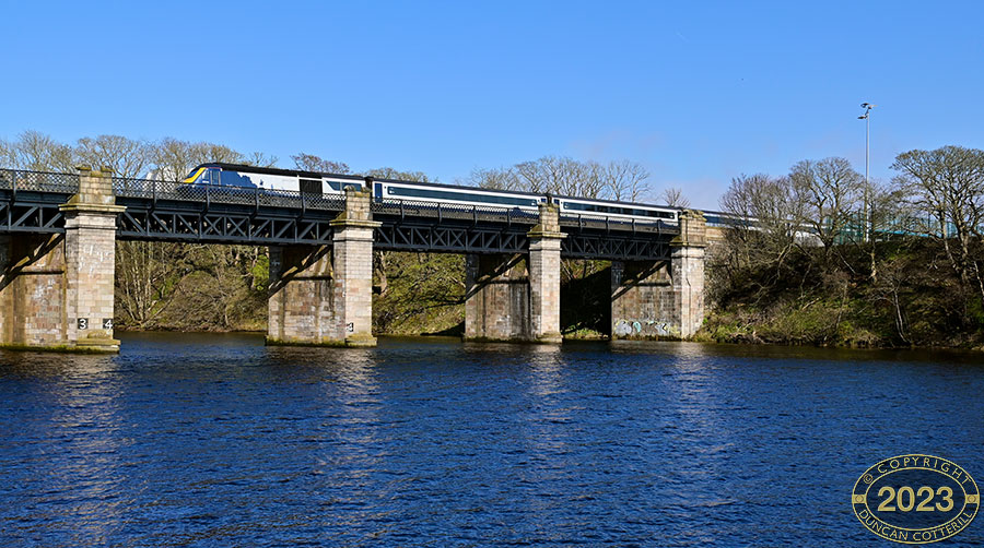 main photo