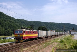 372.011 passed Königstein Güterbahnhof with a block train of containers belonging to Continental, the tyre manufacturer, on 22 July 2010.