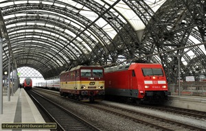 Czech 371.005 had just handed over northbound EC172 to DB's 101.045 and was running light to the other end of the station to wait for its next working when it was photographed on 23 July 2010.