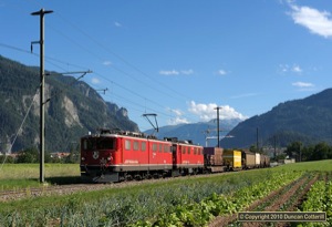 Ge6/6ii + Ge4/4i pairings are fairly rare but the derailment of a crane on the Landquart - Klosters line led to the diversion of several freights via the Albula route. Trains 5336 and 5152 were combined, resulting in the pairing of 702 and 604, seen here near Bonaduz on 25 August 2010.