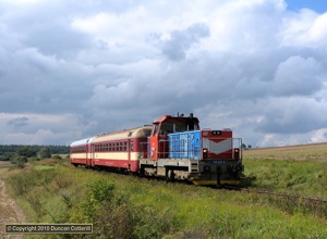 Class 714s, displaced from the Zdar - Tisnov line by class 814 railbuses, started to appear on a few Jihlava line locals in 2010. 714 221 approached Vysoke Popovice with train Os4811 on 9 September 2010.