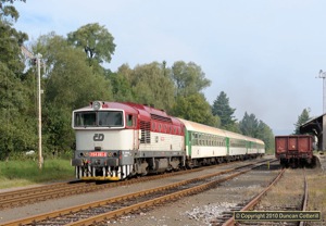 754 030 left Cerveny Kostelec with R848, the 08:41 Trutnov - Praha fast train, on 13 September 2010. 