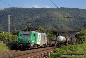 Fret SNCF BB37000 are regular visitors to the Mosel Valley. 37003 hauled a westbound freight through the vineyards west of Winningen on 1 October 2010.
