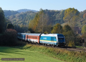 223.072 led ALX353, the late running 14:05 Nürnberg Hbf - Praha hl.n., past Penzenhof, west of Etzelwang, on 22 October.