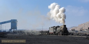  JS 8077 left the loader at Xikenggou with a loaded train for the washery at Xuanmeichang.