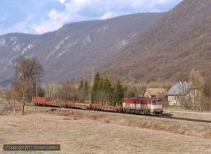 751.118 left Slavec Jaskyna with the daily Velka Ida to Plesivec pick-up freight on 1 April 2011.