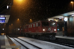 610 and 603 had a day trip to the Engadin in apalling weather on 5 March 2012. The pair slowed to a halt at Filisur at 06:10 with 4109, the 04:58 mixed from Chur to Samedan.