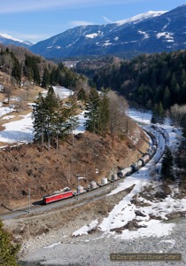 707 worked the afternoon Disentis goods through the Vorderrhein Gorge east of Trin on 7 March 2012.