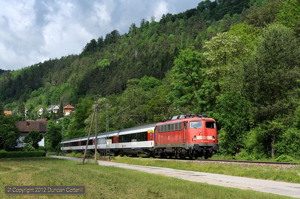 A sight to savour. Who would have thought it possible to photograph class 110s on international expresses in 2012? 115.459 passed Oberndorf-Aistaig with IC282, the 09:10 from Zürich HB to Stuttgart Hbf.