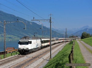 Wrong line working and silly liveries weren't restricted to SOB locos. 460.003 approached Immensee with IR2182, the 13:45 Locarno - Basel SBB, on 9 September 2012.
