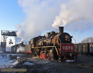 SY.1052, SY.1017 and SY.1425 gathered at Zhuangmei for shift change and servicing on 15 November.