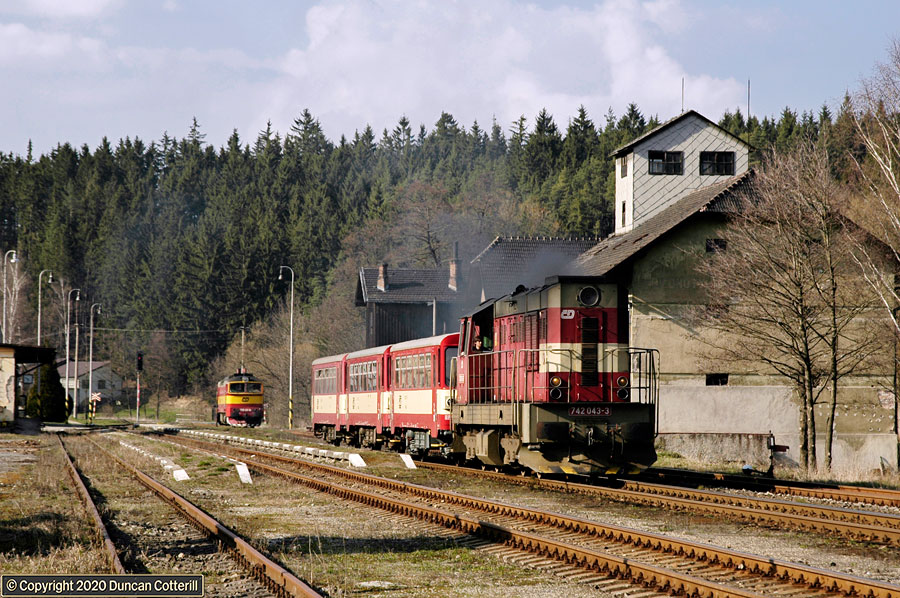 main photo