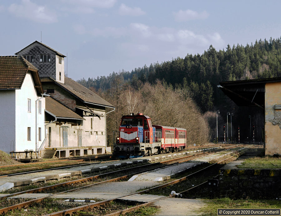 main photo