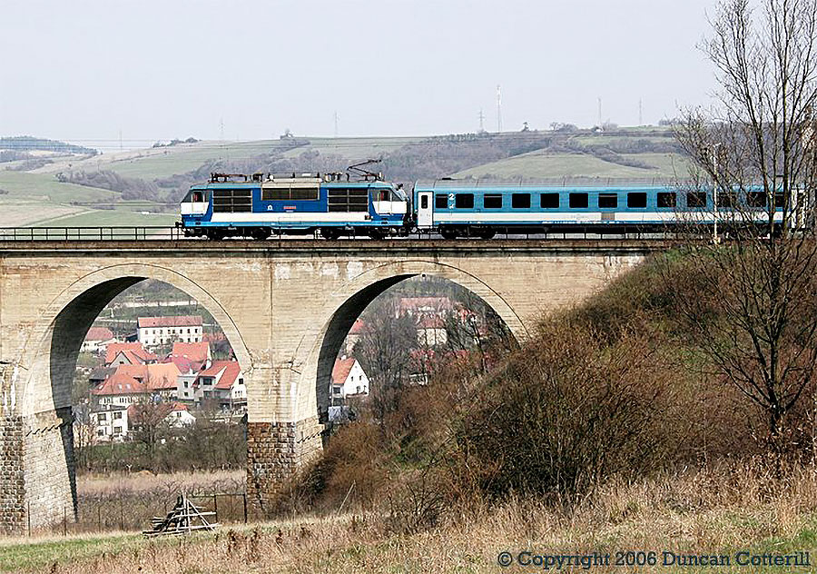 main photo